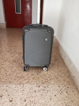 Maleta cabina 4 ruedas 48x38x22 cm gris