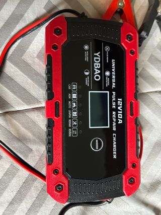 Cargador Baterías YDBAO 12V 10A Universal