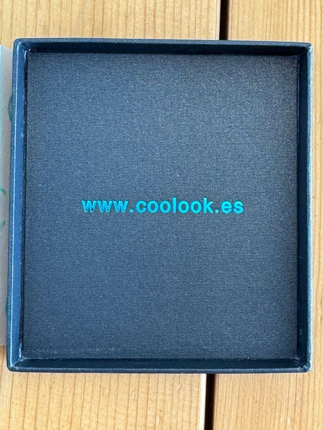 Pendientes Coolook Negros y Dorados