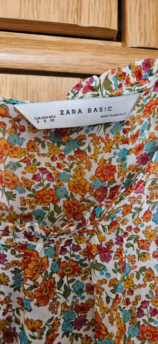 Blusa Zara Basic floral Talla S