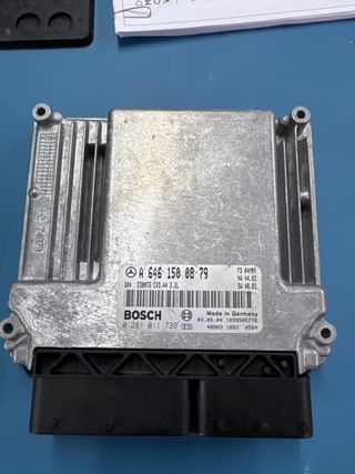 Centralita Motor Mercedes A6461500879 W203