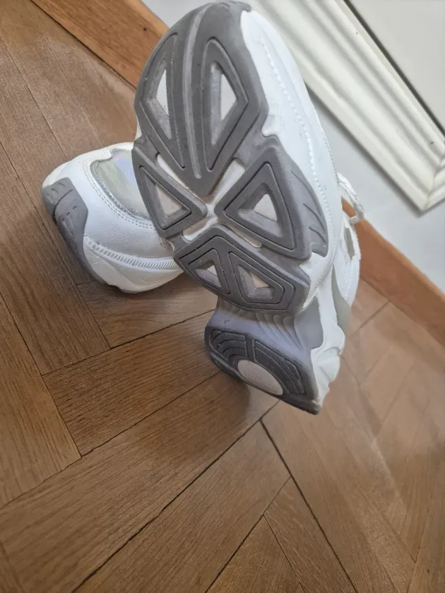 Zapatillas Buffalo Mujer Blancas y Plateadas