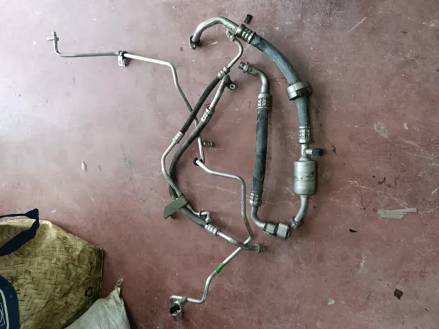 Tubos A/C Logan Buen Estado