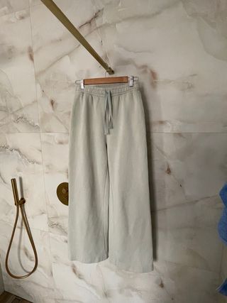 Pantalón chándal H&M verde claro Talla M
