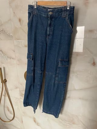 Vaqueros cargo Pull&Bear mujer azul