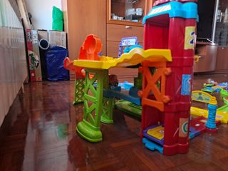 SUPERGARAGE + PARQUE DE BOMBEROS TUC TUC BÓLIDOS