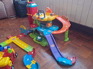 SUPERGARAGE + PARQUE DE BOMBEROS TUC TUC BÓLIDOS