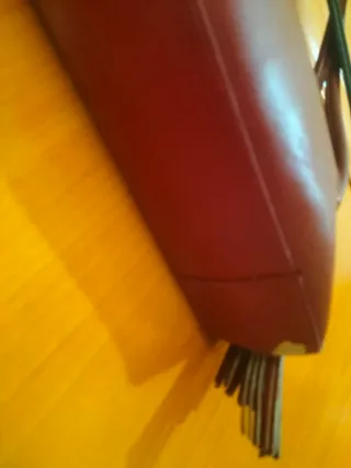 Bolso de cuero burdeos