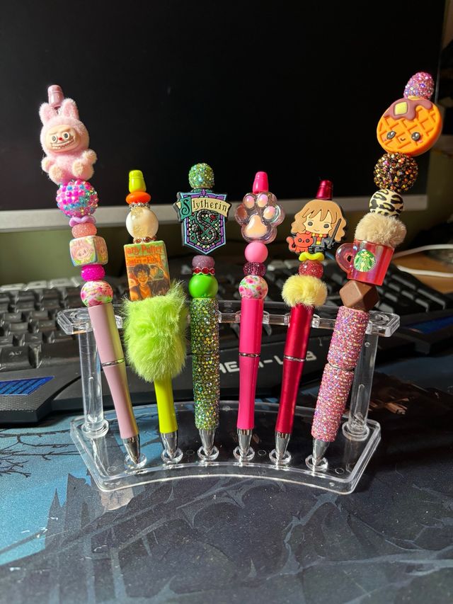 Bolígrafos personalizados con dijes