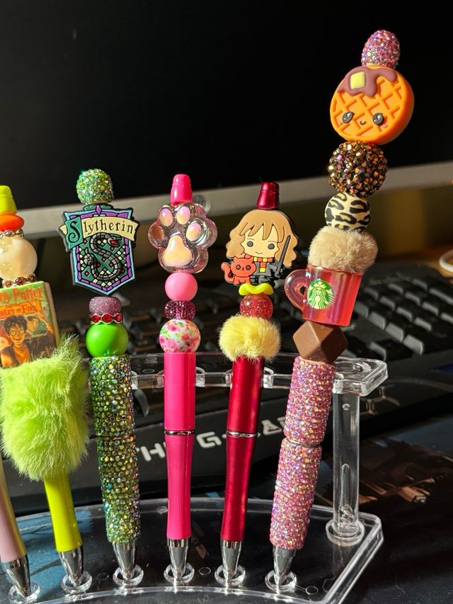 Bolígrafos personalizados con dijes