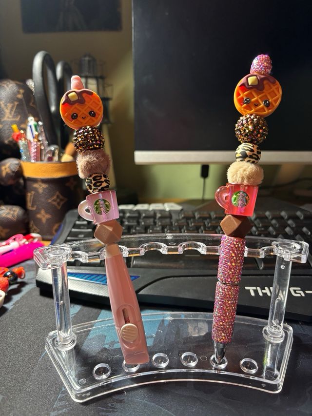 Bolígrafos personalizados con dijes