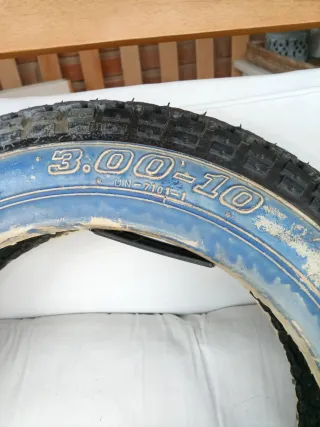 Neumático Vespa nunca utilizado