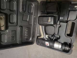 Taladro Inalámbrico 24V con Cargador y Baterías