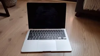 MacBook Air 13 2020 Intel Core i3 8GB RAM