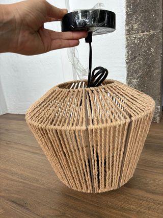 Lámpara de techo de yute