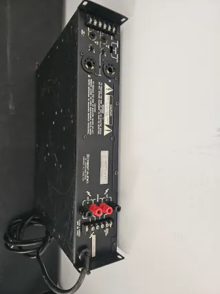 Crest Audio LA 901 Amplificador de Potencia