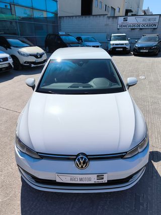 Volkswagen Golf 2021