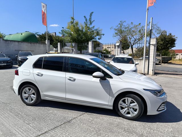 Volkswagen Golf 2021