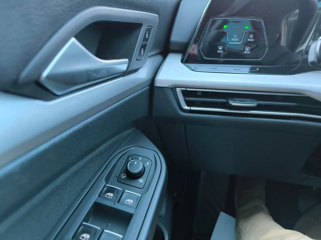 Volkswagen Golf 2021