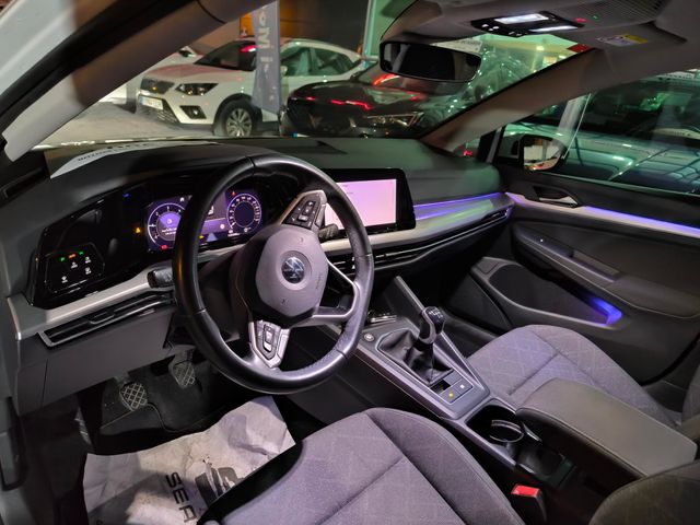 Volkswagen Golf 2021