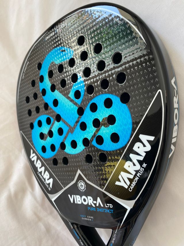 PALA VÍBORA YARARÁ CARBON PLUS 1K BLUE 2025