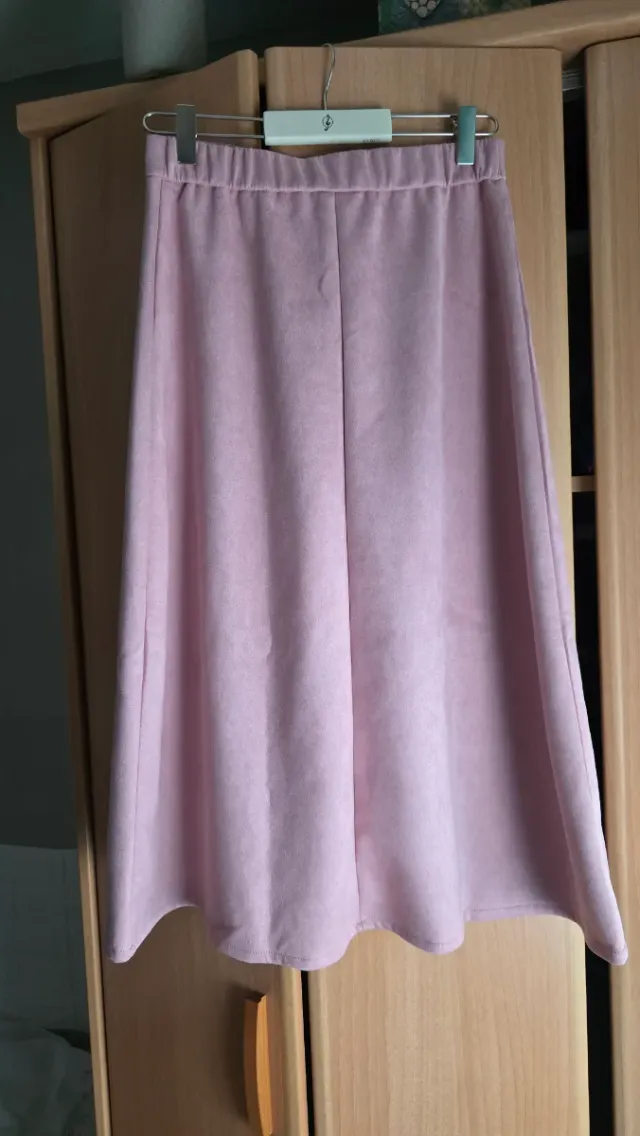 Falda rosa botones nueva