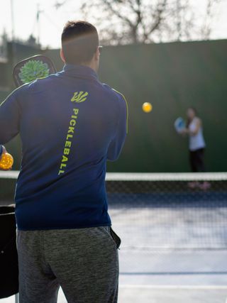 Clases de Pickleball en tu urbanización | Material