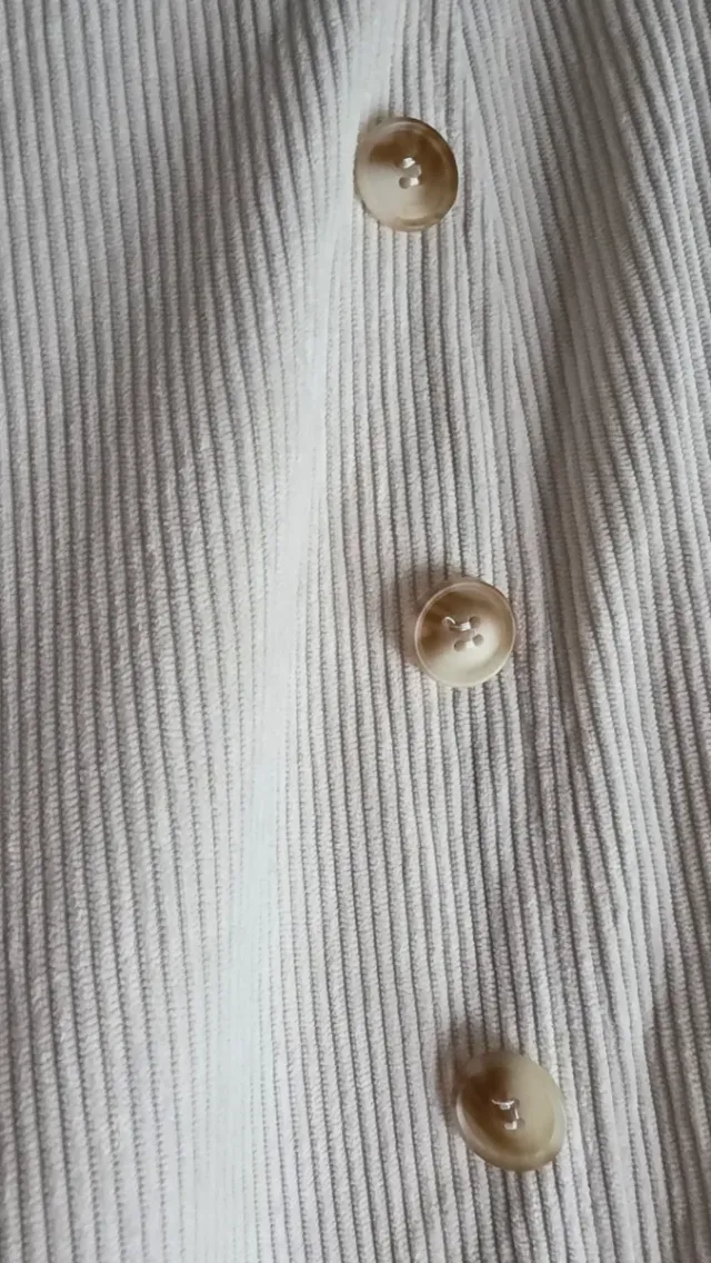 Falda blanca de pana sin estrenar