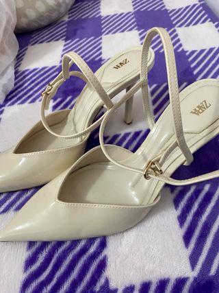 Zapatos Zara Beige Tacón Correa