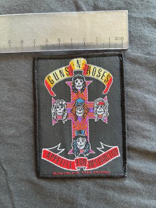 Pack camiseta Metallica y parche Guns'n'Roses