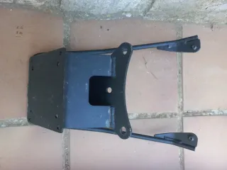 Soporte Baúl Moto desconozco de que moto es 