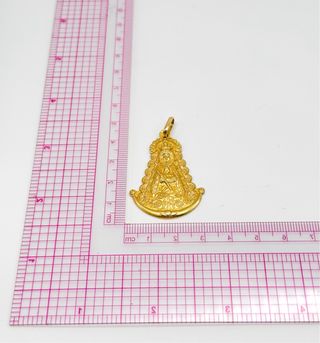 Colgante Virgen del Rocío de oro 18k