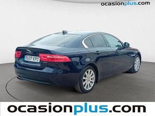 Jaguar XE 2.0 Diesel Pure RWD Auto 132 kW (180 CV)