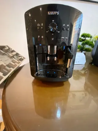 Cafetera Krups Negra automática 
