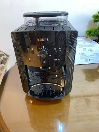 Cafetera Krups Negra automática 