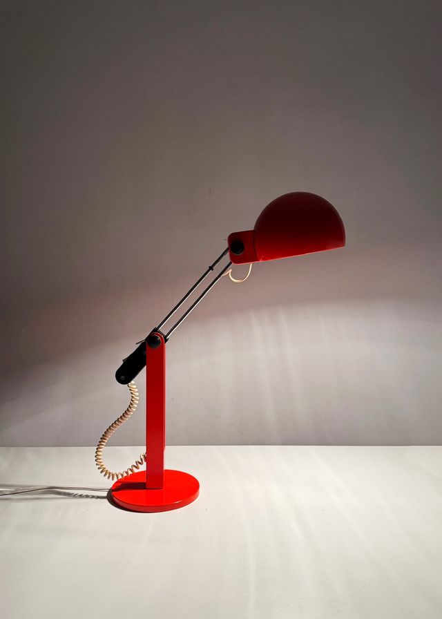 Lámpara de mesa Tramo, diseño de Miguel Milà 70s