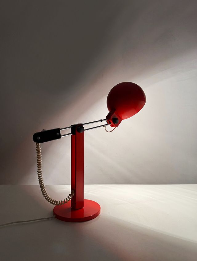 Lámpara de mesa Tramo, diseño de Miguel Milà 70s