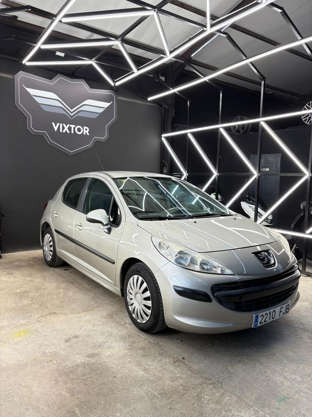 Peugeot 207 1.4 XLine 5P