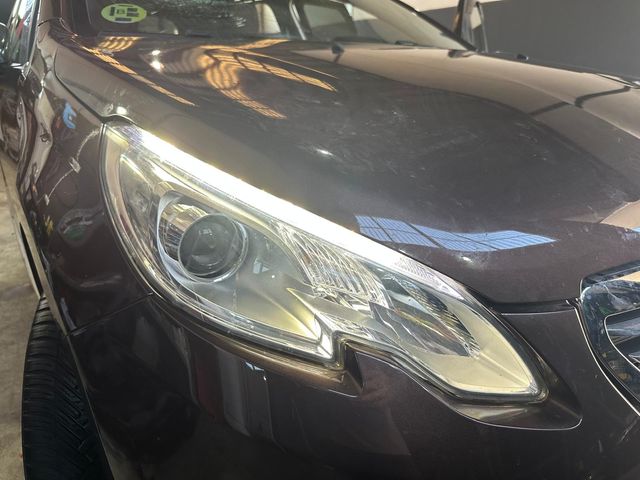 Peugeot 2008 2015 ACCIDENTADO