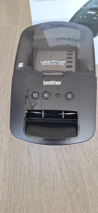 Brother QL-700 Impresora Etiquetas Profesional