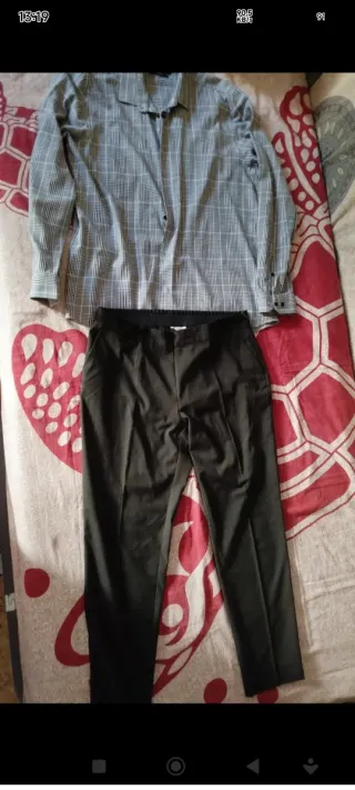 Camisa Talla 42-44 + Pantalón Negro