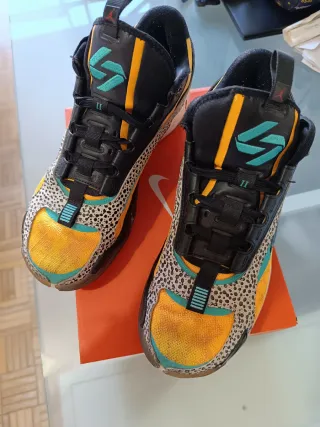 Deportivos Nike Jordan Luke 2 Negro Amarillo