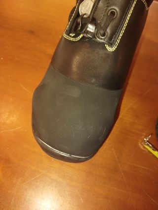 Stivali anfibi neri con zip
