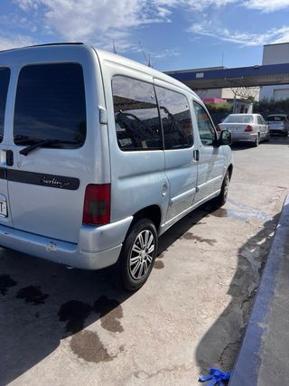 Citroen Berlingo 2005 + Muebles camper