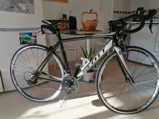Bicicleta de carretera Scott