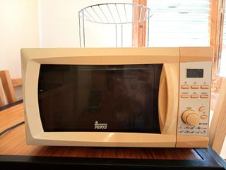 MICROONDAS CON GRILL