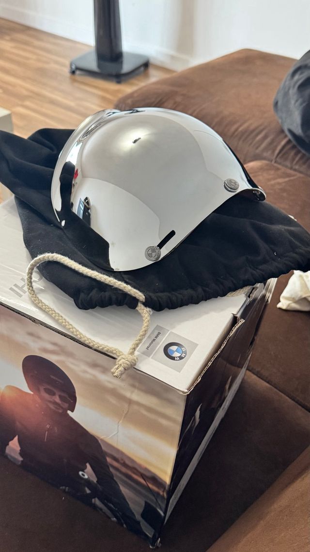 Casco BMW  Bowler Talla S
“NUEVO A ESTRENAR”