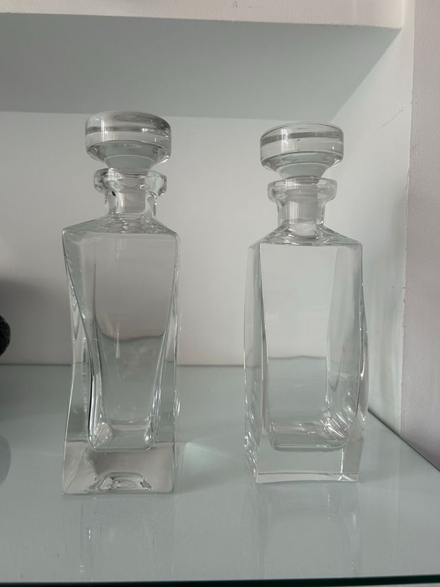 Juego 2 licoreras de cristal