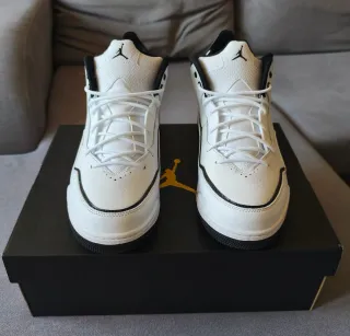 Zapatillas Jordan Courtside 23 talla 45.