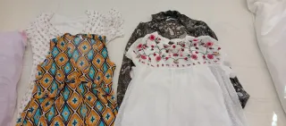 Lote de 4 vestidos
